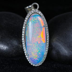 26.70 Crt, Natural fire White Oval cabochon opal 925 Sterling Silver pendant, Daily Wear Pendant, AAA Ethiopian opal pendant gift for her