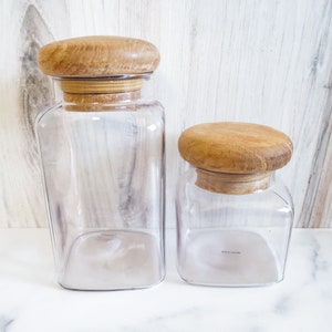 Vintage Mid-Century Modern Glasbehälter mit Teakdeckel - 2er-Set