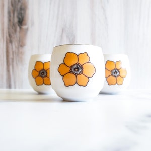 Ceramic Mugs Set of 3, Vintage White and Orange Brunch Mugs With Floral Pattern for Kitchen Decor