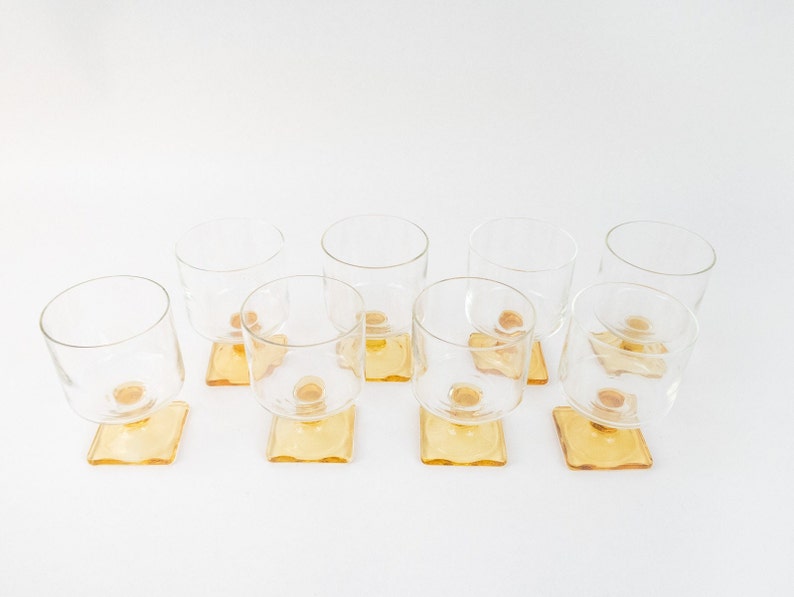 Retro Gold Base Cups, Vintage Amber Cups Set, Pedestal Drinking Glasses image 2