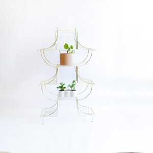 Midcentury Pagoda Gold Flashed Metal Plant Stand Retro MCM Wire Rack image 5