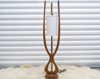 Unique Lamp Mid-Century Modern Sculptural Modeline Style Walnut Kogan Danish Table Lamp for a Side Table or Floor