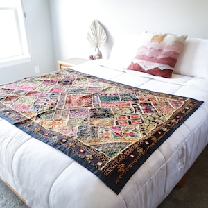 Suzani Style Wall hanging, Vintage Wall Tapestry With Mirrors, Suzani Style Blanket, Indian Tapestry