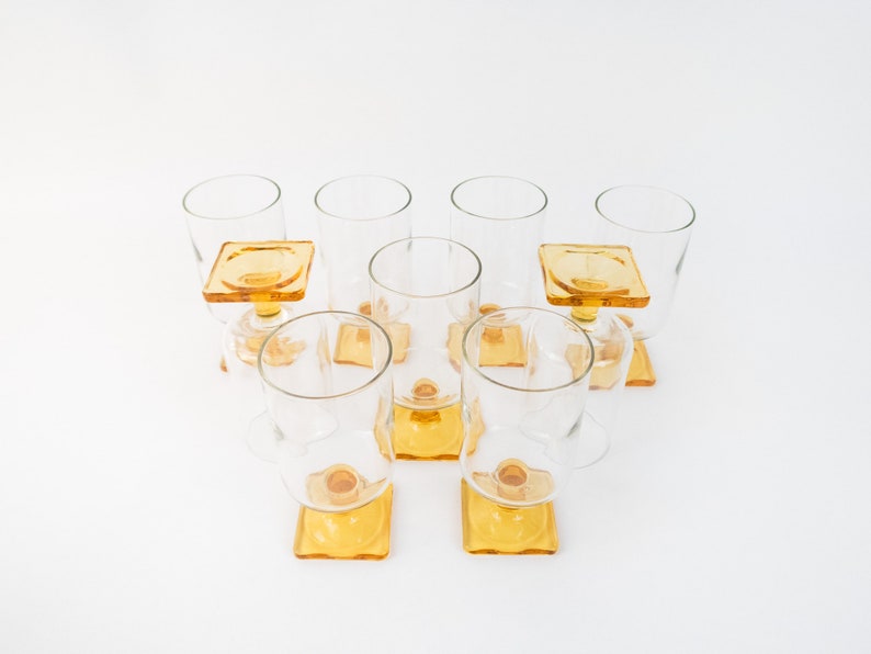 Retro Gold Base Cups, Vintage Amber Cups Set, Pedestal Drinking Glasses image 5