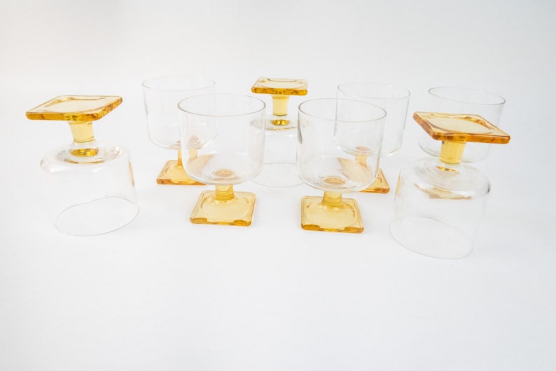 Retro Gold Base Cups, Vintage Amber Cups Set, Pedestal Drinking Glasses image 8