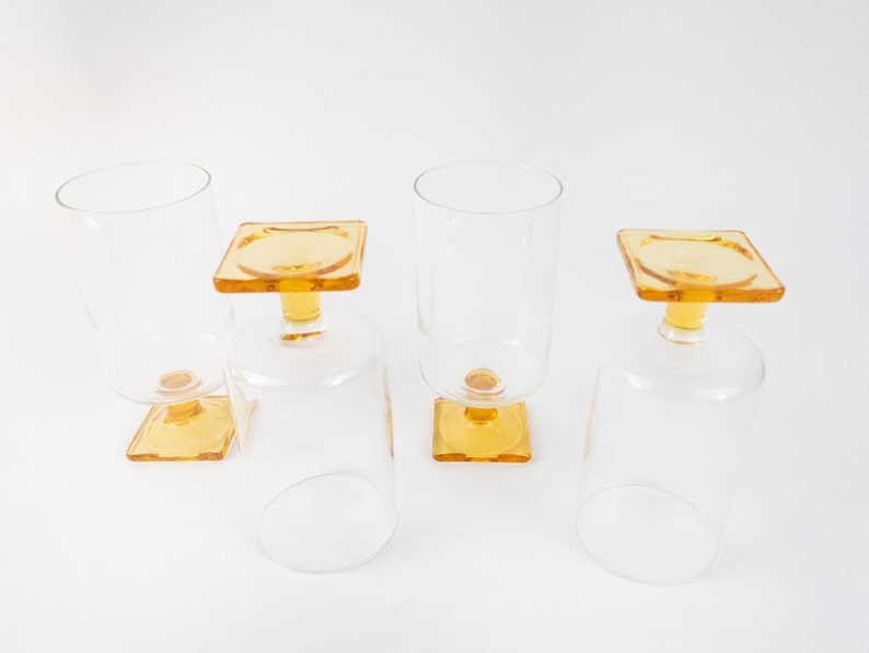 Retro Gold Base Cups, Vintage Amber Cups Set, Pedestal Drinking Glasses Tall Glasses (4)