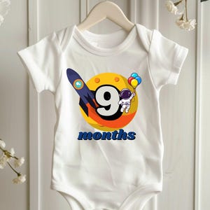Hito mensual, regalo de hito, mono de astronauta, regalo de astronauta para niños, mono para recién nacido, mono de bebé, body de bebé, regalo de hito de bebé