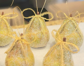 Sugared Pear Ornaments Vintage Artificial Fruit Faux Pears Hanging Christmas Tree Ornaments Christmas Decorations Fruit Ornaments(set of 6)
