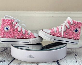 sparkly pink converse
