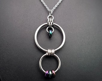 Stainless steel chainmaille pendant necklace with chain