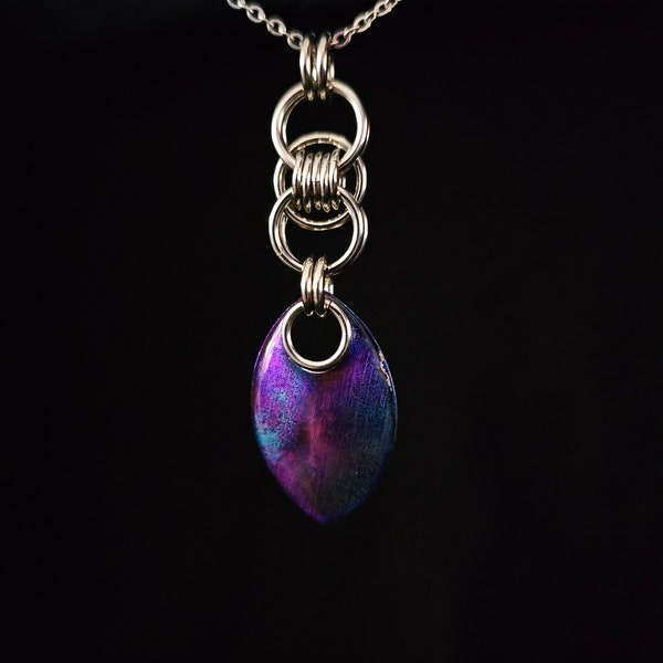 5 color options - Stainless Steel chainmaille pendant necklace with hand painted scale