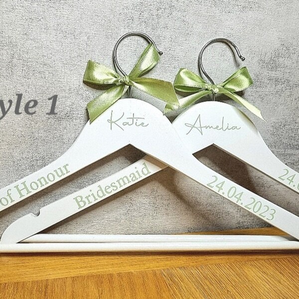 Wedding coat hangers | White hangers | Personalised | Bridesmaid gift | Gifts for Bride | Wedding | Gifts for her | Bridesmaid gift