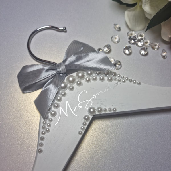 Wedding coat hangers | Personalised Bridal hanger | bridal dress hanger | Keepsake | Wedding dress hanger| White hanger | gifts for Bride