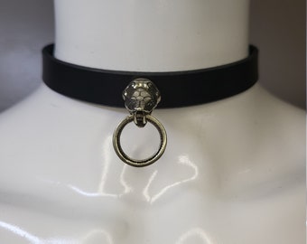 Fancy Ring Post Slender Day Collar