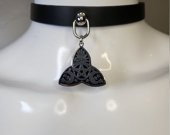 Breloque triple déesse Triquetra, collier en cuir
