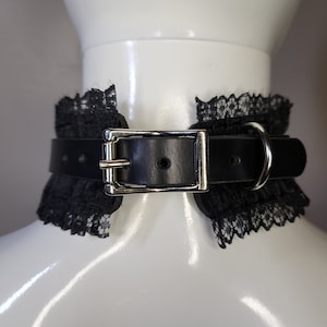 Vampire Bite, Leather and Lace Collar - Etsy