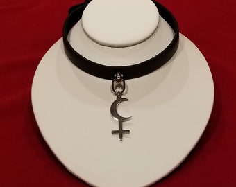 Cross of Lilith, Leather Slender Day Collar