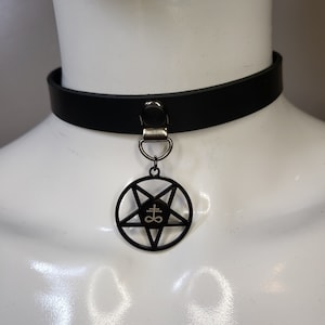 Everyday Devil, Slender Day Collar featuring inverted pentagram