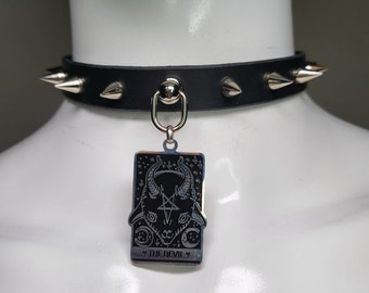 Baby Devil, Spiked Leather Collar