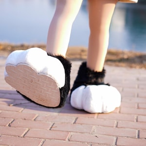 Comfort White&Black outdoor Feet Paws – Soft Plush Furry Slippers for Fursuit, Cosplay, or Lounging with Adorable Design and Cushioned