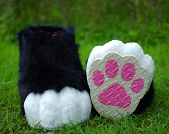 fursuit feet paws, toony foot paw, kemono foot paw, cat paws, puppy paws, wolf paws, tiger paws, fox paws, black kemono feet paws