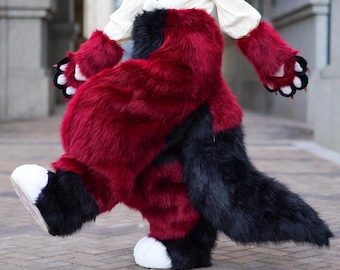 Charmante halve fursuitbroek, anthro-conventieoutfit, fursuit benen voeten voeten poten staart, dierlijk karakter, kattenspel, hond vos wolf, fursuit staart