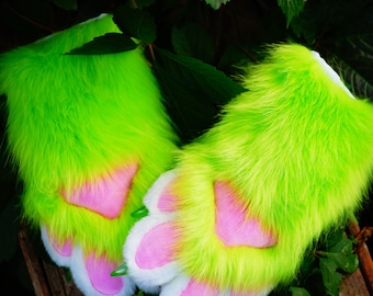 elf green white fursuit paws, fursuit gloves, furry paws, Cat paws, elf paws, Realistic Faux Animal paws,  cosplay furry, Halloween Costume
