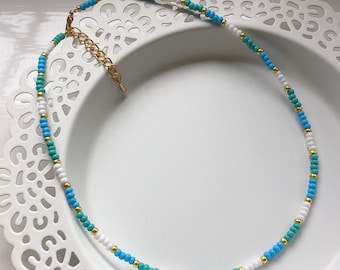 Collier Court Perles Rocaille Blanc Nacré Et Bleu - Laiton Doré 36-40 Cm Neuf