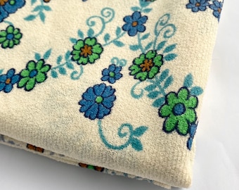 Vtg 70s Flower Fabric BTY & BTHY