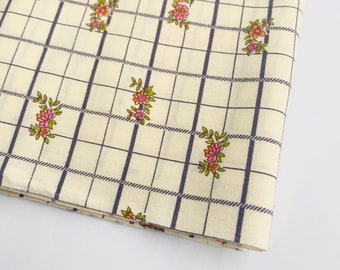 Vtg Geometric Flowers Fabric BTY & BTHY