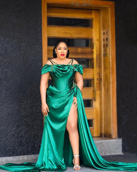 Emerald Green African Dress: Handmade Women's Formal Gown Emerald Green African Dress: Handmade Women's Formal Gown
