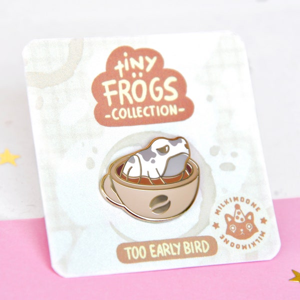 golden frog hard enamel pin/ tiny frogs collection- too early bird / small cute froggy / kawaii birthday gift idea / animal pin / milkimoone