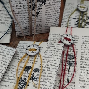 Papiertüten aus Buchseiten mit Papierknopf, Upcycling, Vintage, nachhaltige und besondere Geschenkverpackung für Kleinigkeiten