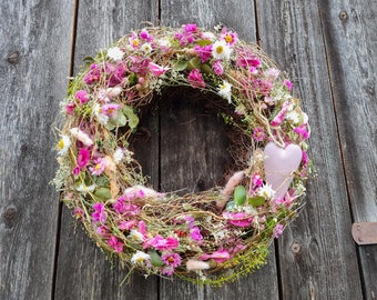 Corona de casa de campo / corona vintage / corona de flores secas de Mühlenbeckia en rosa