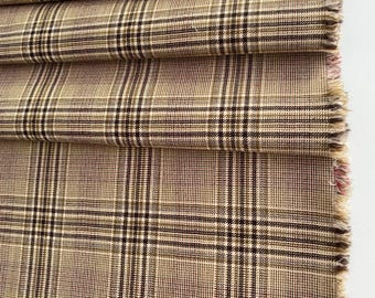 Italian Famous Designer Wool Fabric, Suit, Costume Fabric, Premium Quality, Color: beige / with light pink tone, checkered fabric