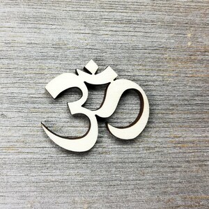 Om, Yoga, forma Forme di legno tagliate al laser, Forniture artigianali non finite Fai da te, non dipinte, 0000060