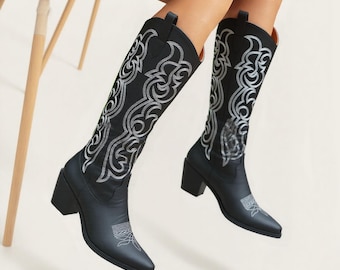 Cowboy Boot with Embroidered Detailing,Retro Cowgirl Boots,Unique Western Boots,Vintage Classic Boots,Trendy Western Boots