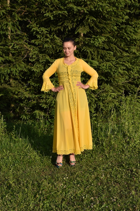 Yellow Lingerie Mantle Flare Sleeved and Lace Deco