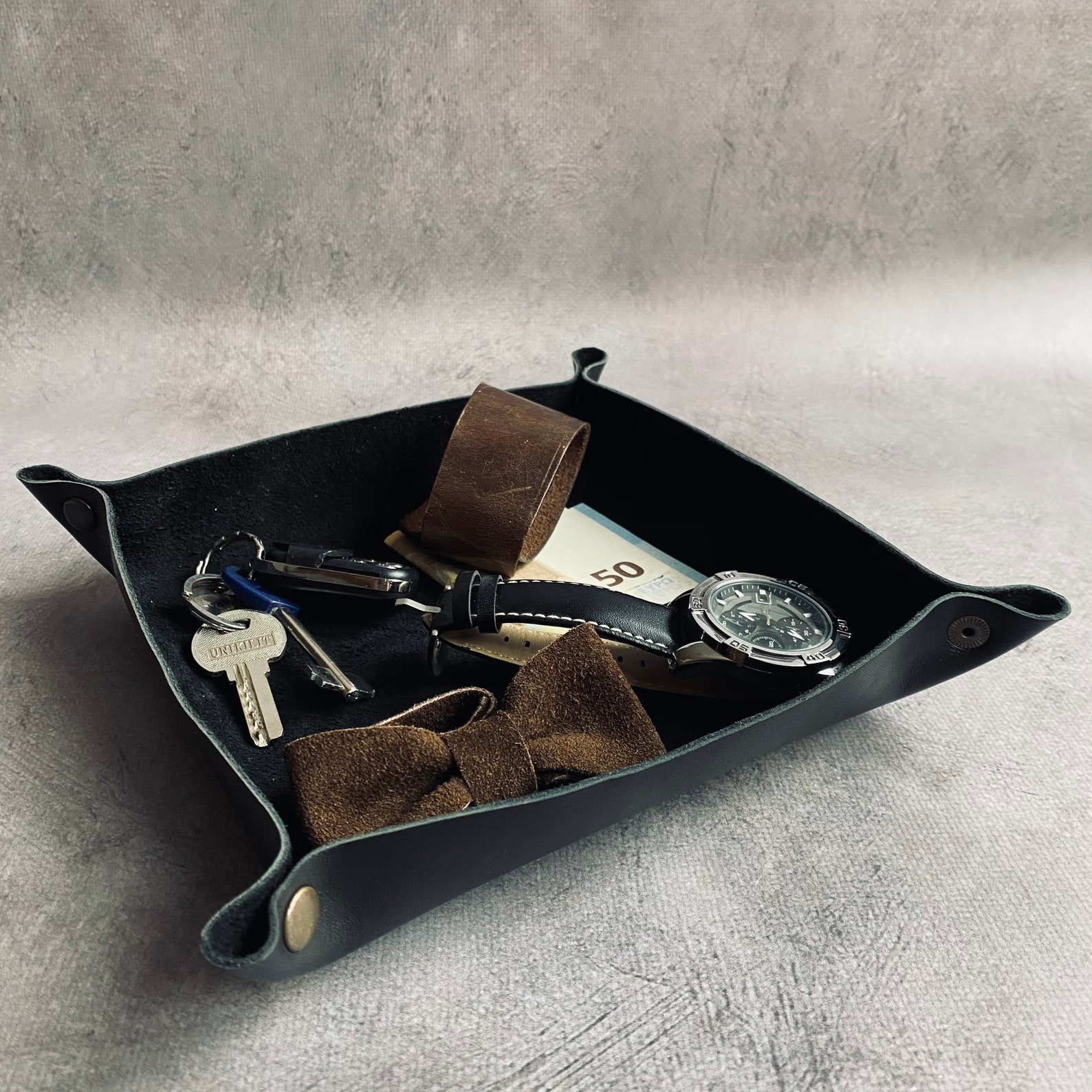 Leather valet tray for men Large valet tray 3rd anniversary Etsy