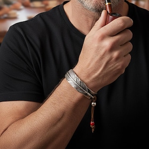 Pulseira de penas em prata de lei 999 feita à mão para homens