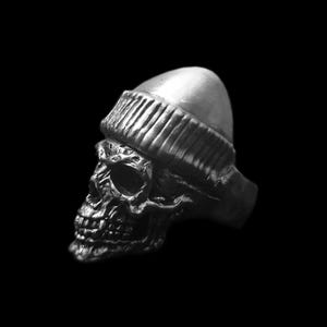 Sterling Silver Top Hat Skull Ring: Gothic Pirate King Statement Jewelry