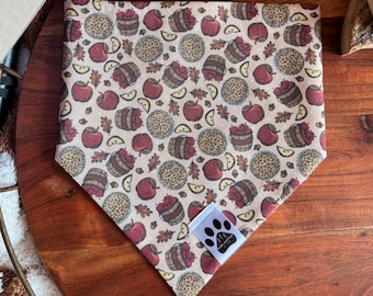 Apple Orchard | Cat/Dog Snap On Reversible Pet Bandana | Fall | Autumn | Seasonal | Food and Drink | Fruit | Leaves | Apple Picking | Baking