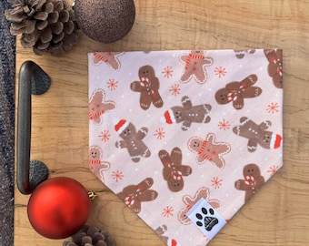Gingerbread Man | Cat/Dog Snap On Reversible Pet Bandana | Seasonal | Christmas | Baked Goods | Peppermint | Candy Canes | Cookies | Food