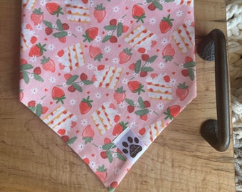 Berry Sweet | Cat/Dog Snap On Reversible Pet Bandana | Fruit | Shortcake | Cake | Desserts | Food | Celebration | Summer | Spring | Berries