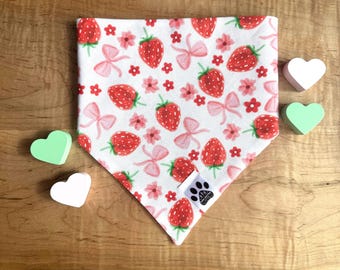 Strawberry Fields | Cat/Dog Snap On Reversible Pet Bandana | Fruit | Bows | Flowers | Florals | Food | Plants | Spring | Summer | Gardening