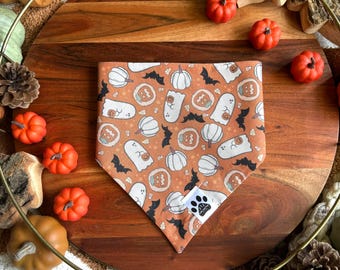 Trick or Treating | Cat/Dog Snap On Reversible Pet Bandana | Fall | Seasonal | Halloween | Autumn | Candy | Pumpkins | Food | Cookies