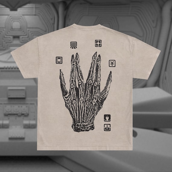 Alien Movie Shirt 1979 | Retro Sci-Fi Horror Tee | Unisex Vintage Style T-Shirt