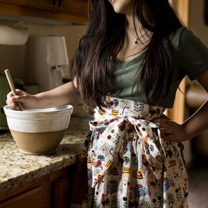 The Homeschooling Mama of 3 Spring Gathering Aprons