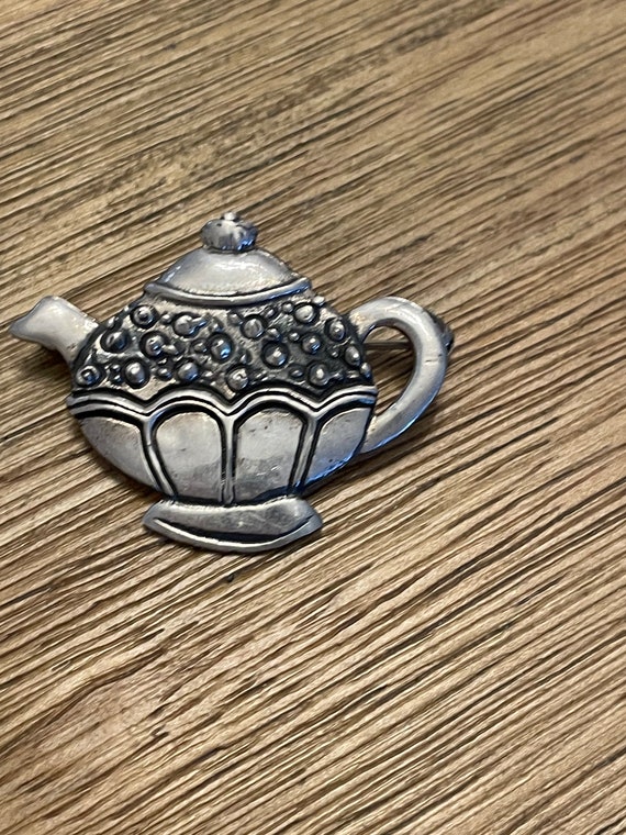 Vintage 925 Sterling Silver Teapot Brooch: Collectible Kettle Pin