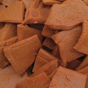 Nigerian Peanut Candy/Sisi pelebe/Sweet elepa
